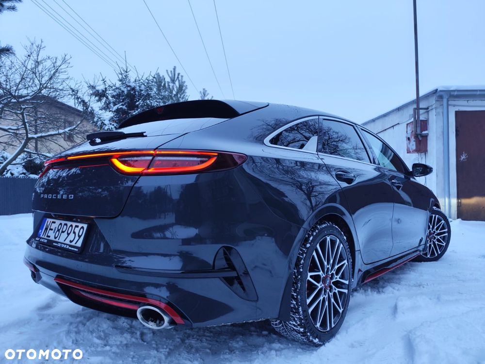 Kia ProCeed - 2