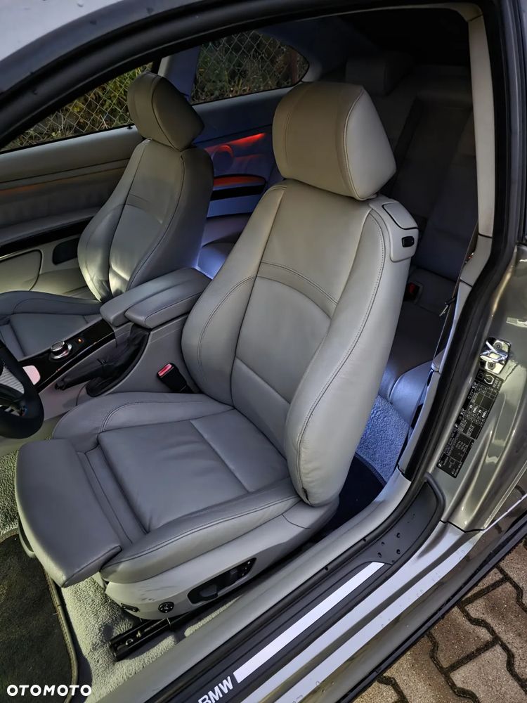 BMW Seria 3 335i - 7