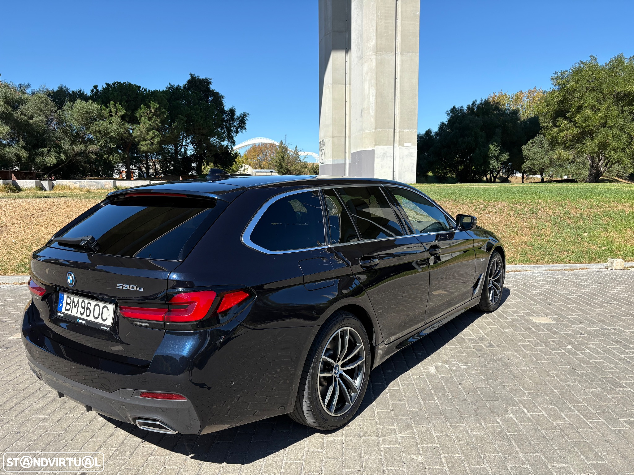 BMW 530 e Pack Desportivo M - 5