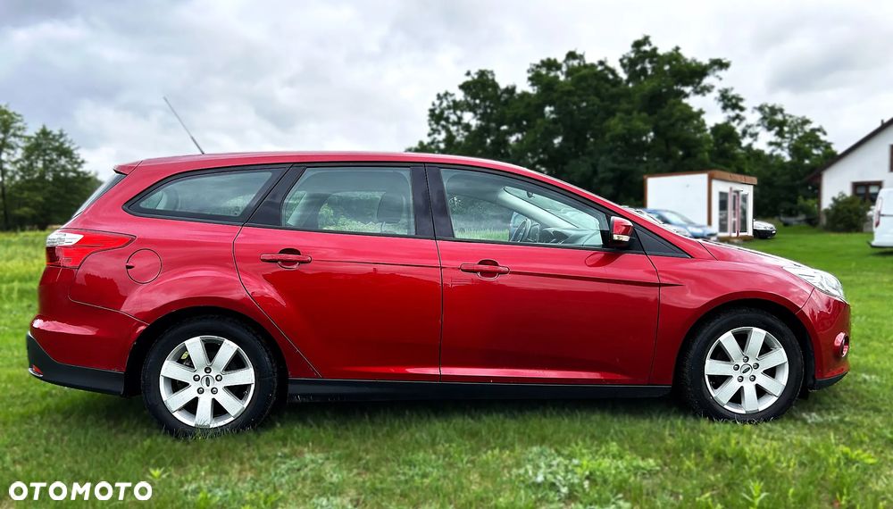 Ford Focus 1.6 TDCi DPF Champions Edition - 4