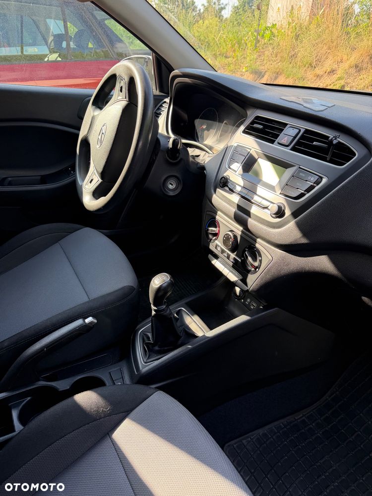 Hyundai i20 1.2 Classic Plus - 8