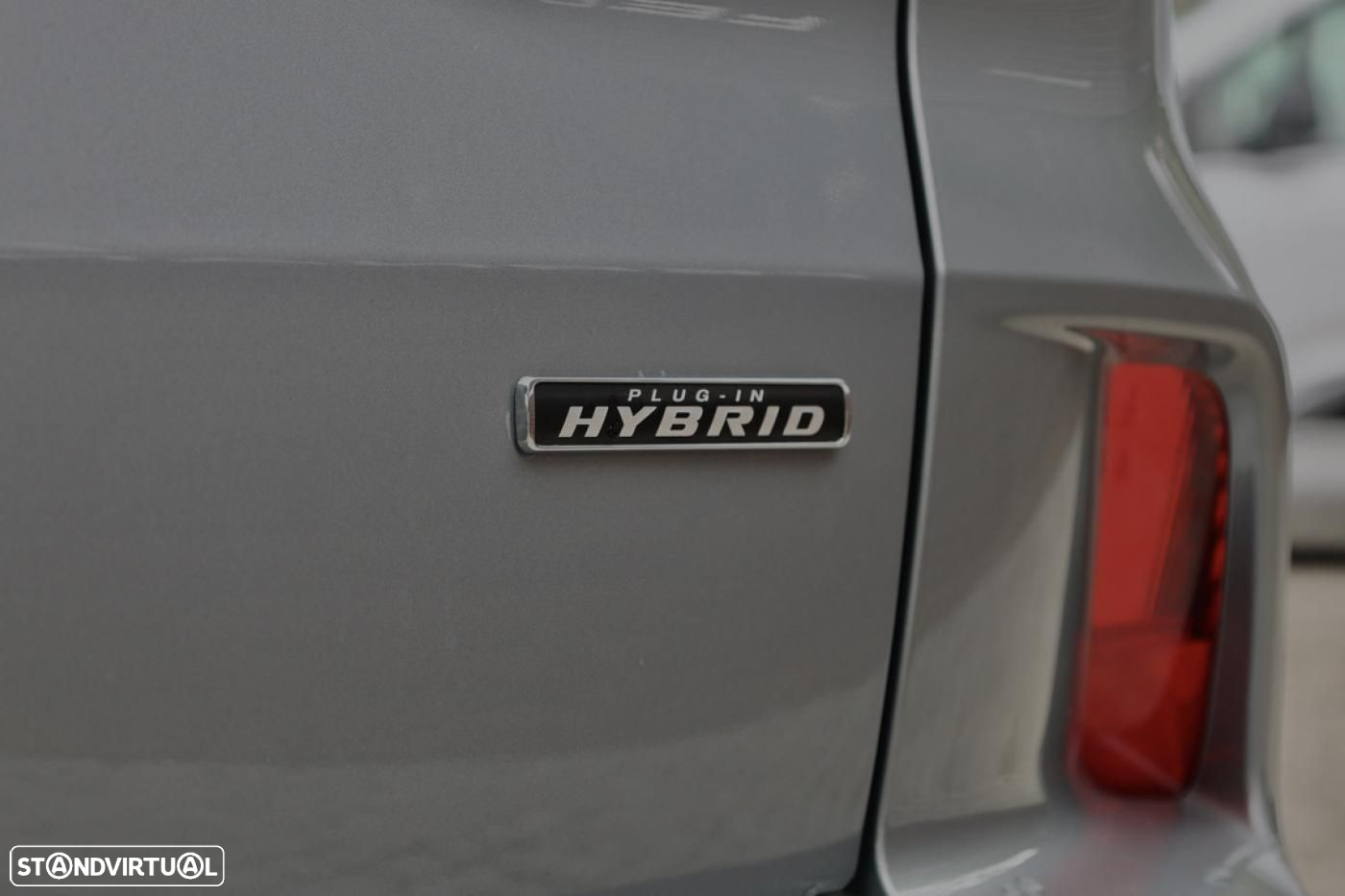 Ford Kuga 2.5 PHEV ST-Line X - 24