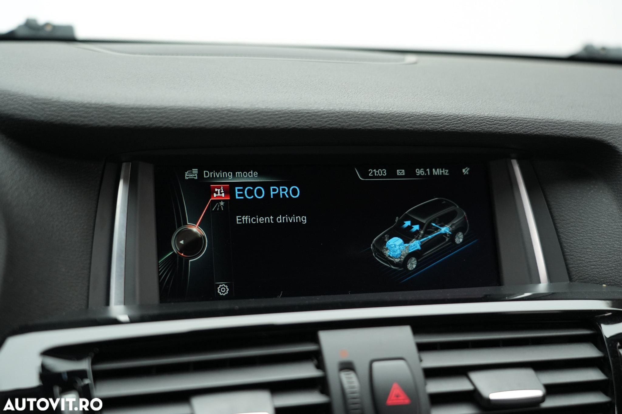 BMW X3 xDrive20d AT xLine - 34