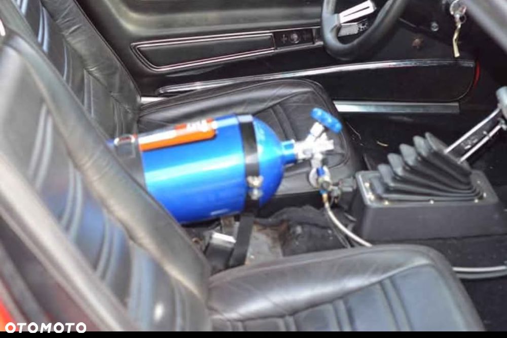 Chevrolet Corvette - 7