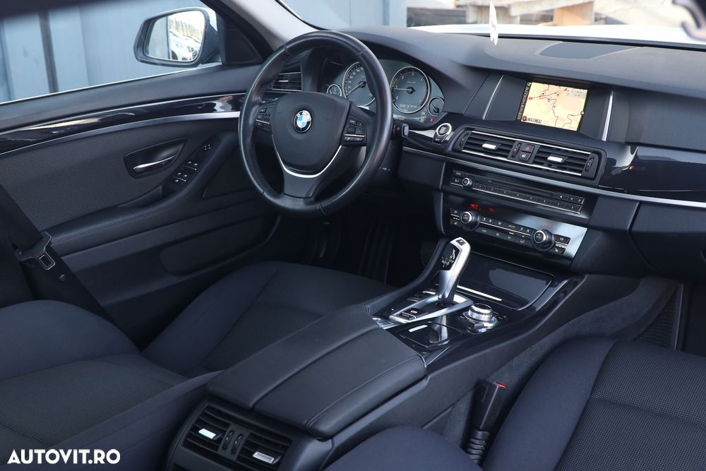 BMW Seria 5 520d Aut. - 19