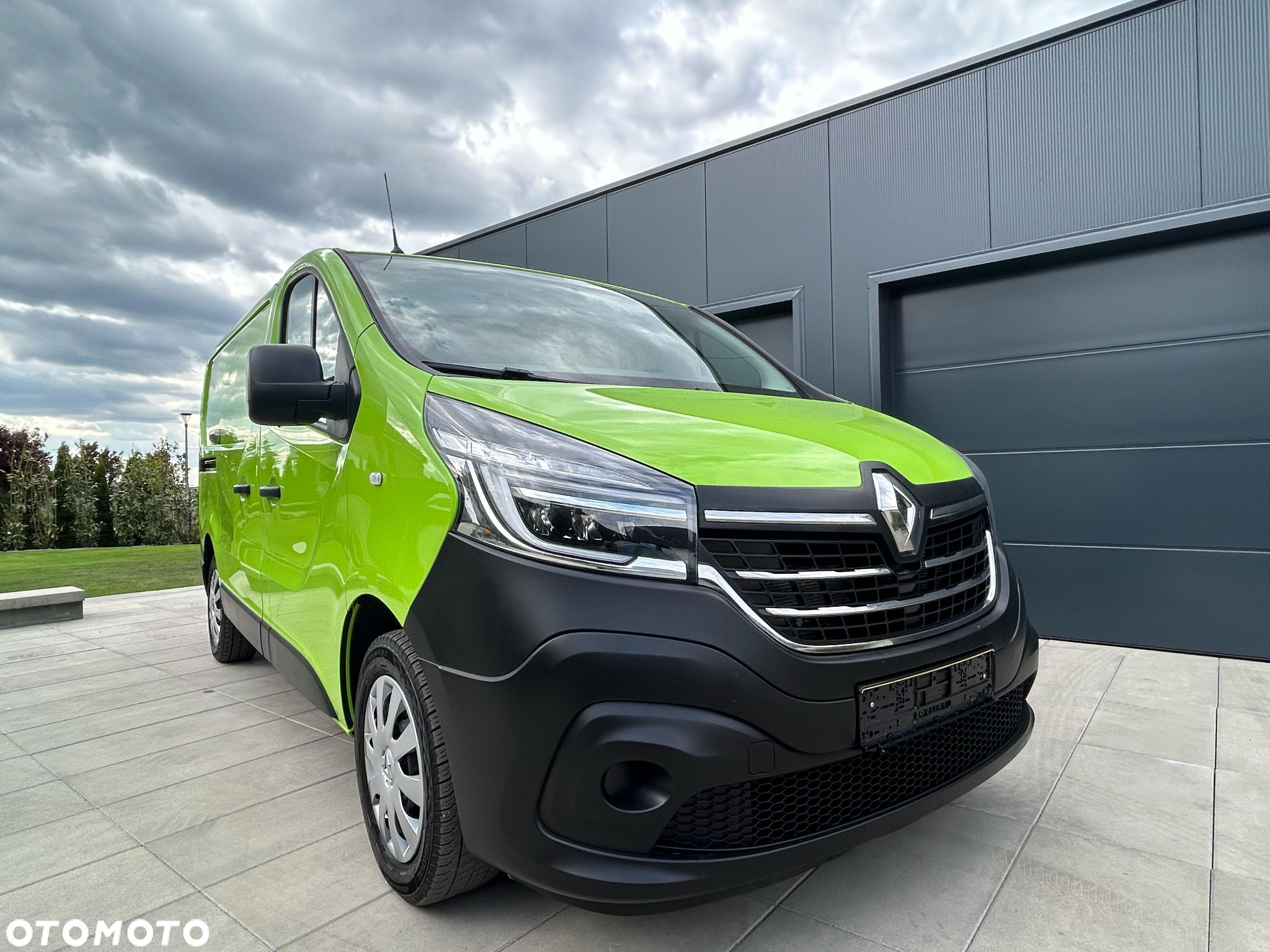 Renault Trafic - 2