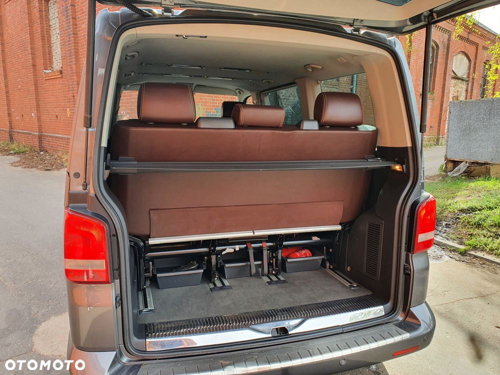 Volkswagen Multivan - 28