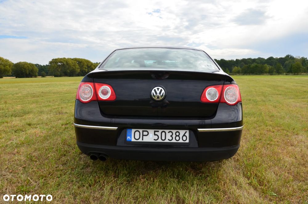 Volkswagen Passat 2.0 TDI DPF Highline - 3