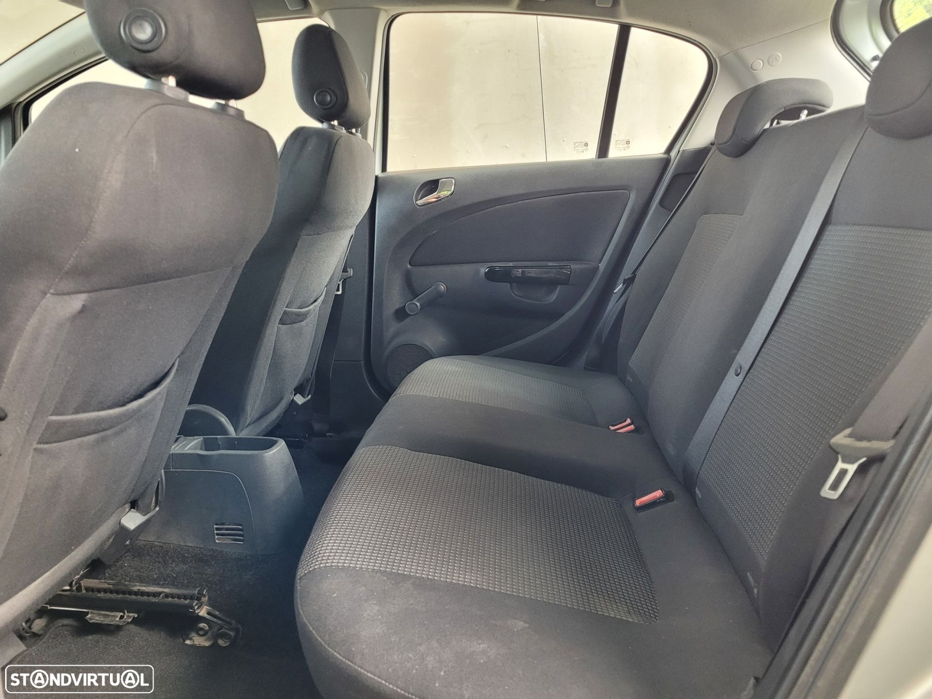 Opel Corsa 1.2 Cosmo - 10