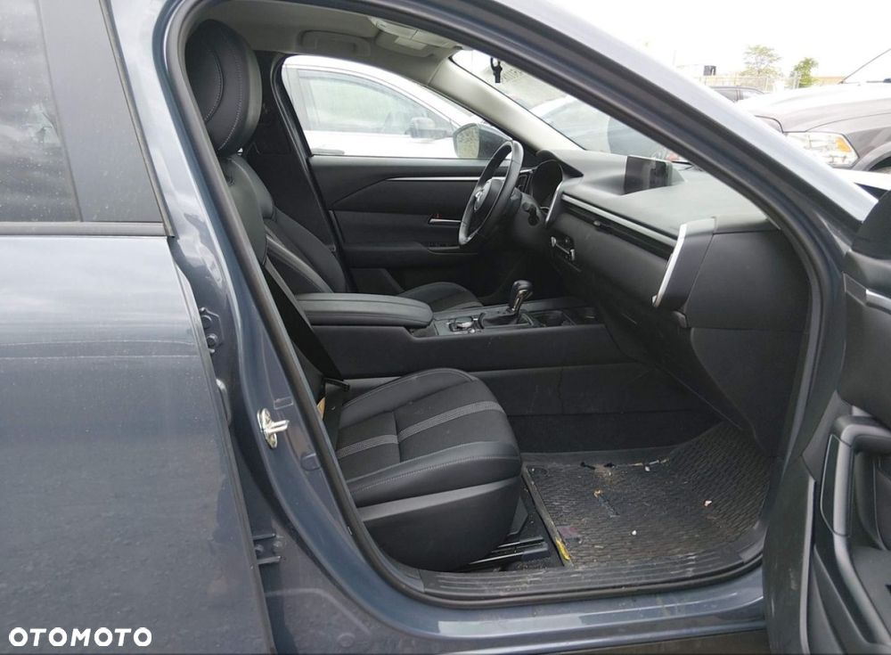 Mazda CX-50 - 10
