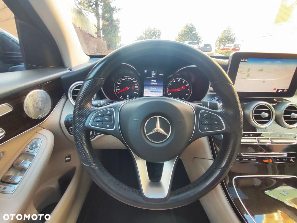 Mercedes-Benz GLC 300 4Matic 9G-TRONIC Exclusive - 12