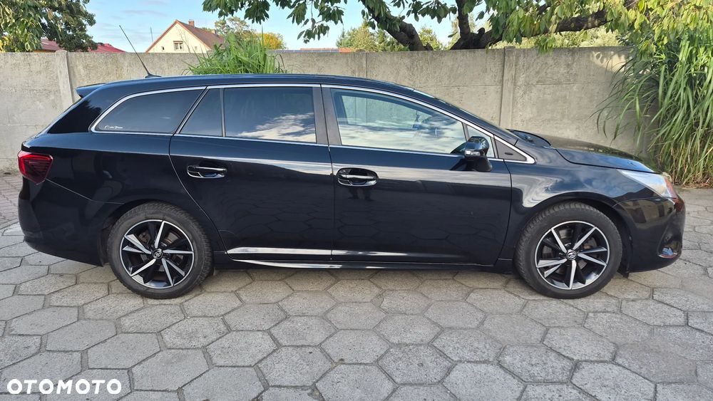 Toyota Avensis 2.0 D-4D Prestige - 4