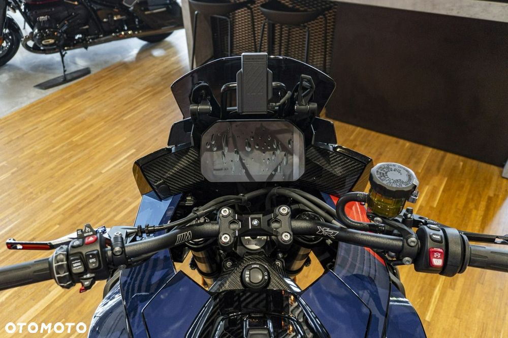 BMW XR - 14