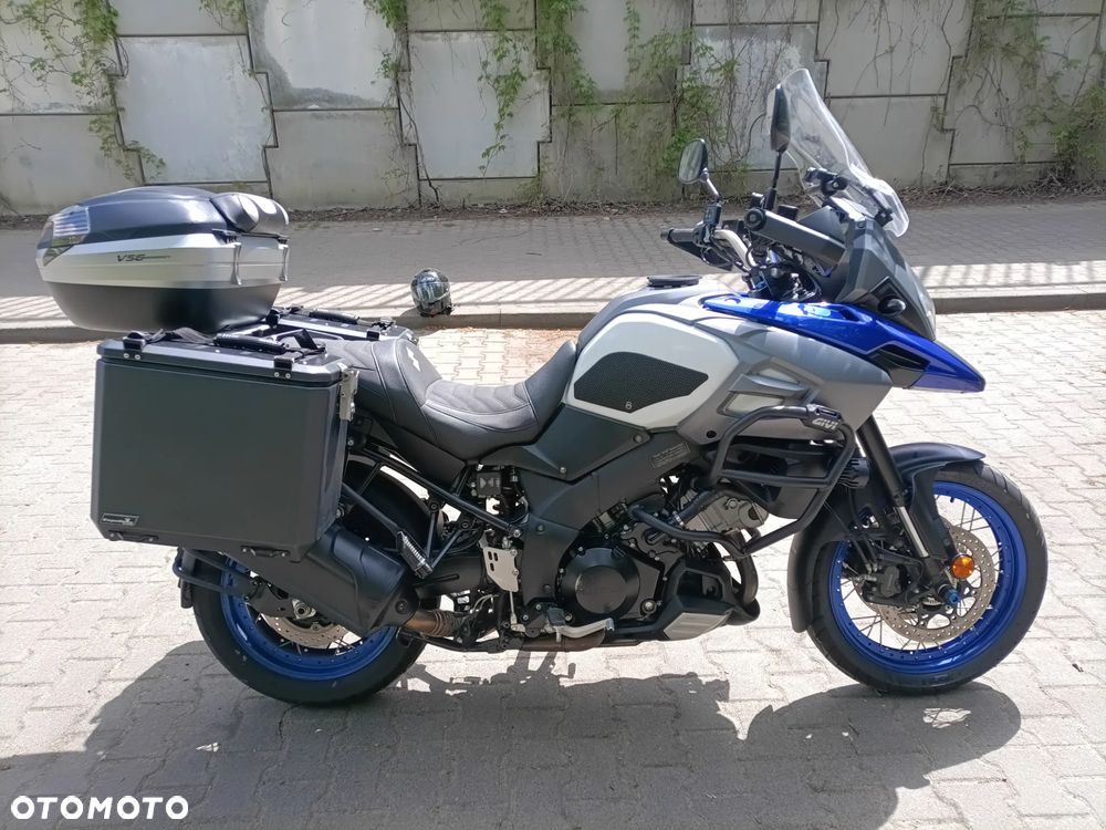 Suzuki V-STROM - 2