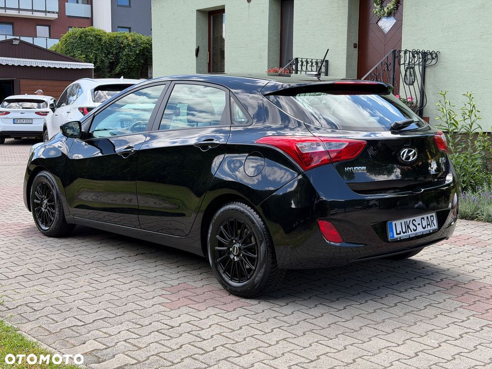 Hyundai i30 blue 1.4 Classic Navigation - 38