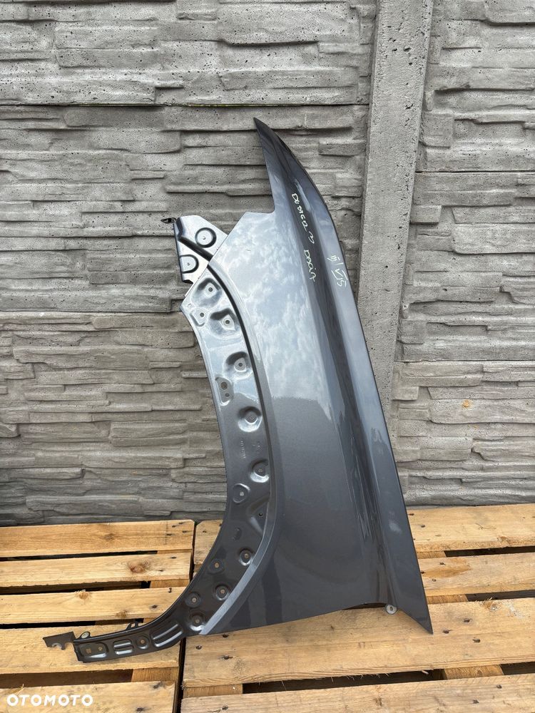 Dacia Duster 3 błotnik lewy - 1