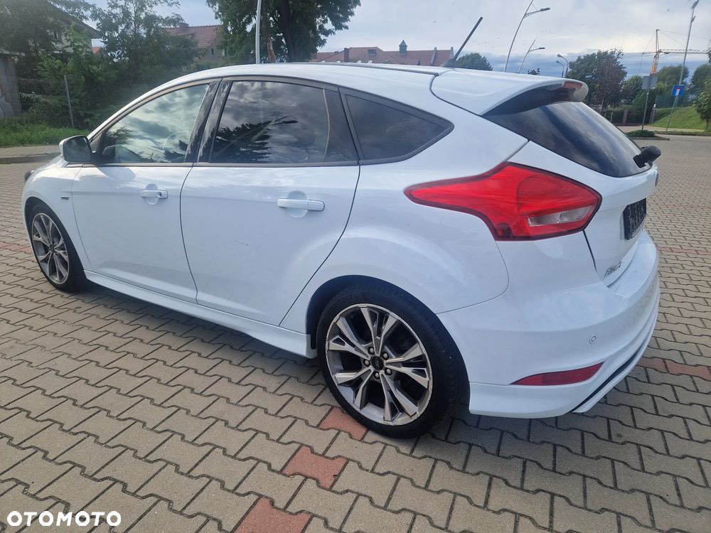 Ford Focus 1.0 EcoBoost ST-Line - 6