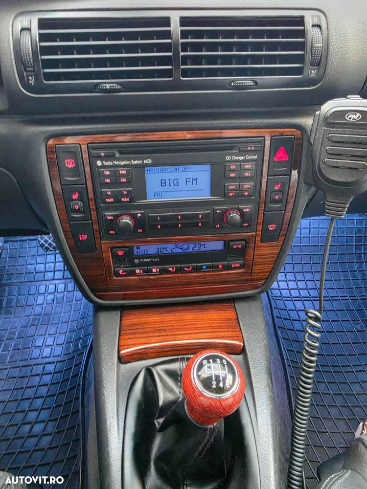 Volkswagen Passat 1.9TDI Highline - 17