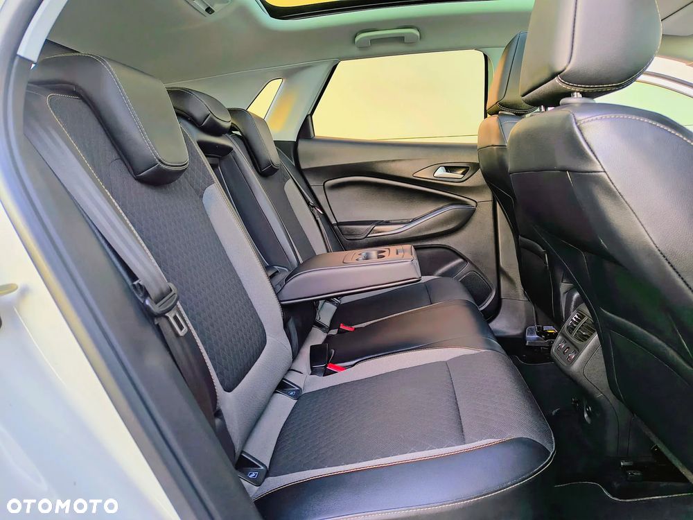 Opel Grandland X 1.2 Start/Stop Automatik Business INNOVATION - 16