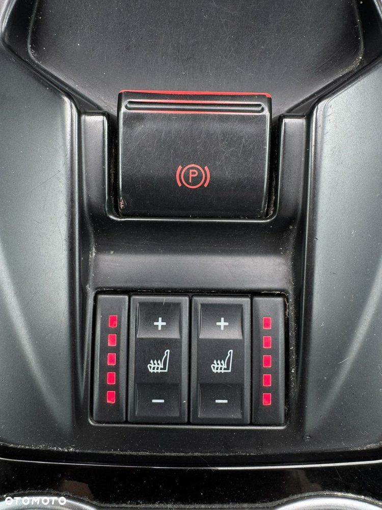Ford S-Max 2.0 TDCi DPF Titanium - 26