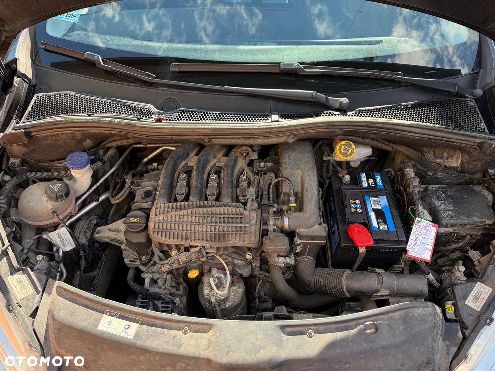 Peugeot 208 1.2 PureTech Style - 18