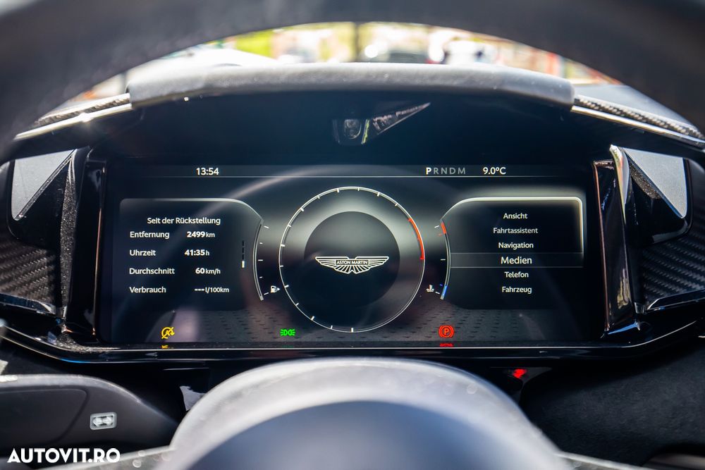 Aston Martin V8 Vantage Standard - 22