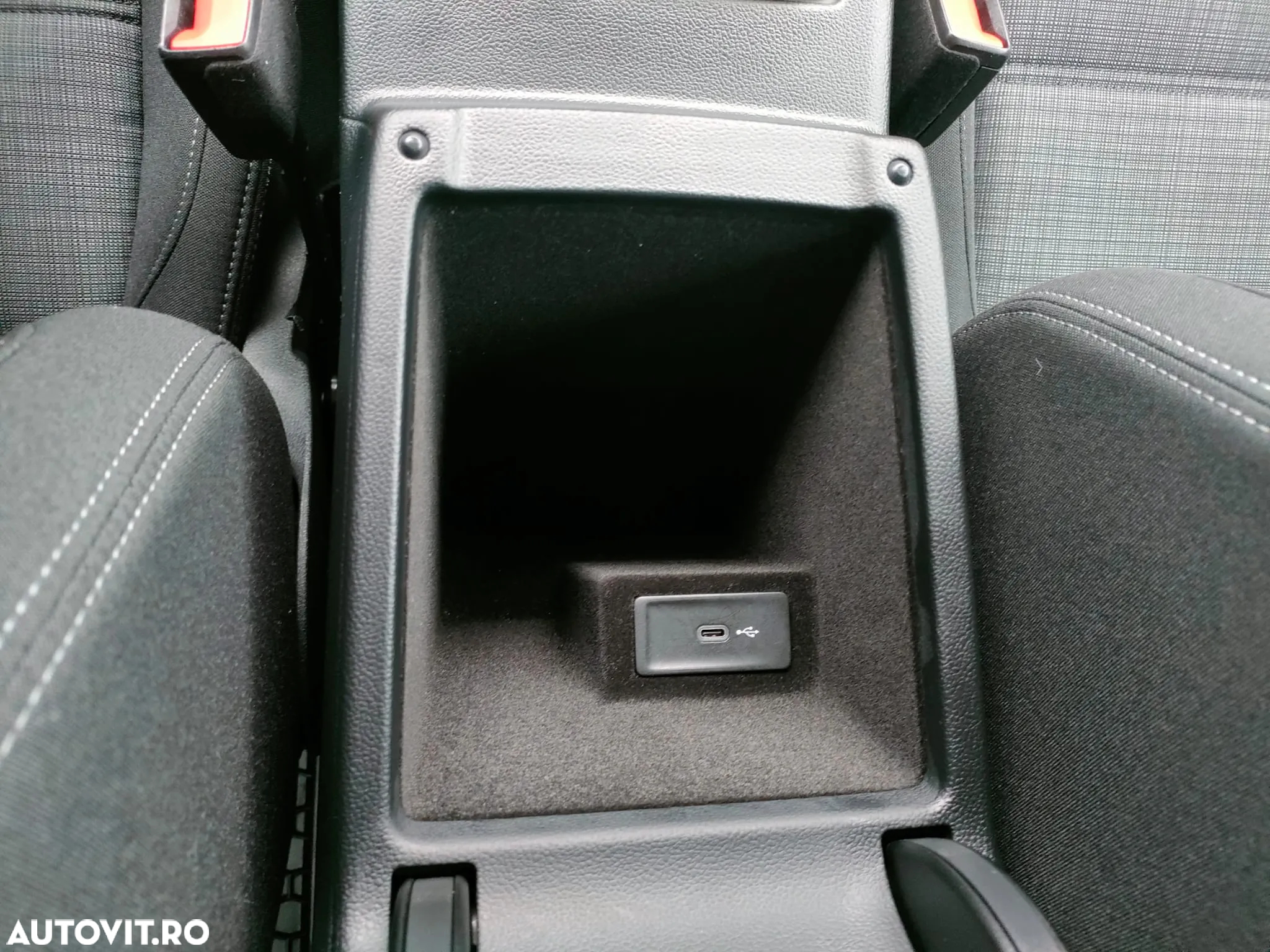 Volkswagen Passat 2.0 TDI DSG Comfortline - 21
