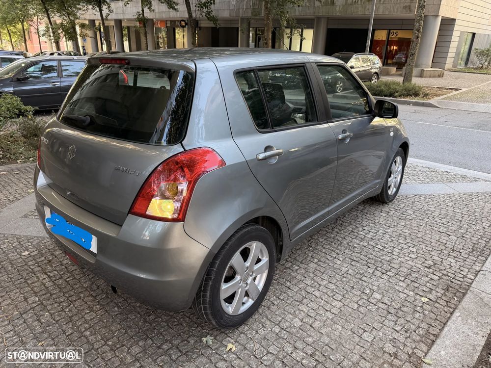 Suzuki Swift 1.3 DDiS Quiksilver - 6