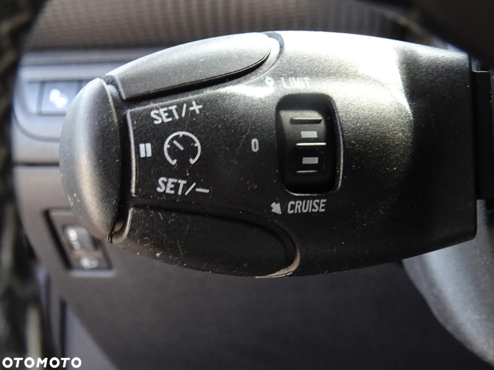 Peugeot 2008 1.2 Pure Tech GPF Allure S&S - 30