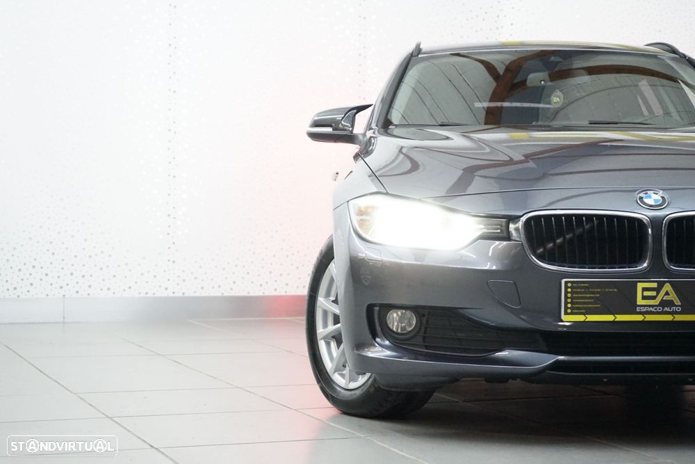 BMW 320 d Touring Auto Exclusive - 6
