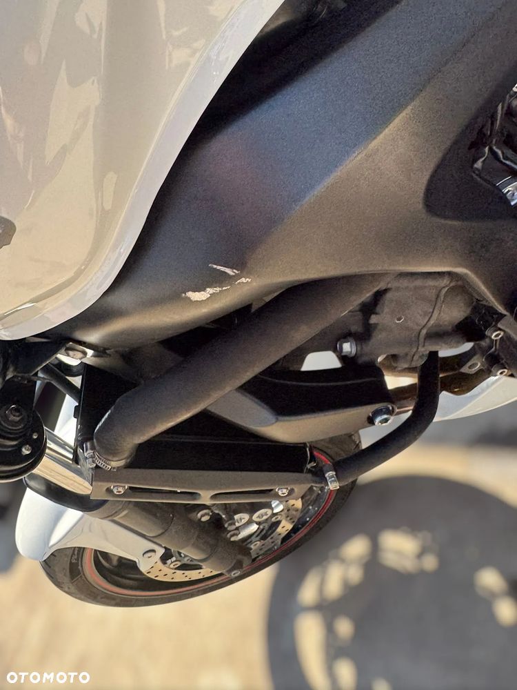 Yamaha FZ6 - 20