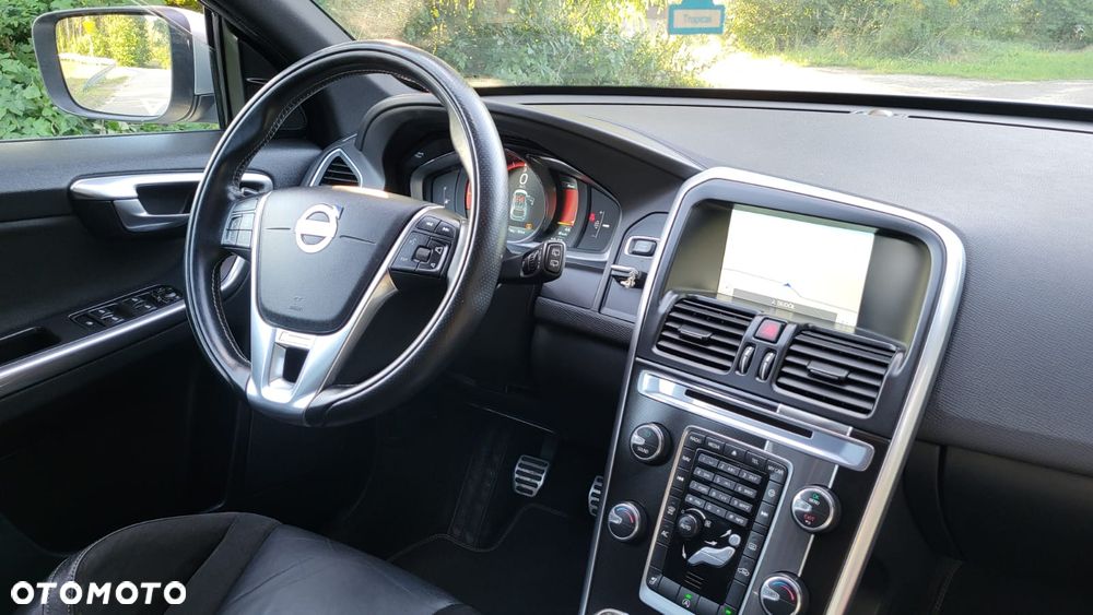Volvo XC 60 D4 Drive-E R-Design Momentum - 30