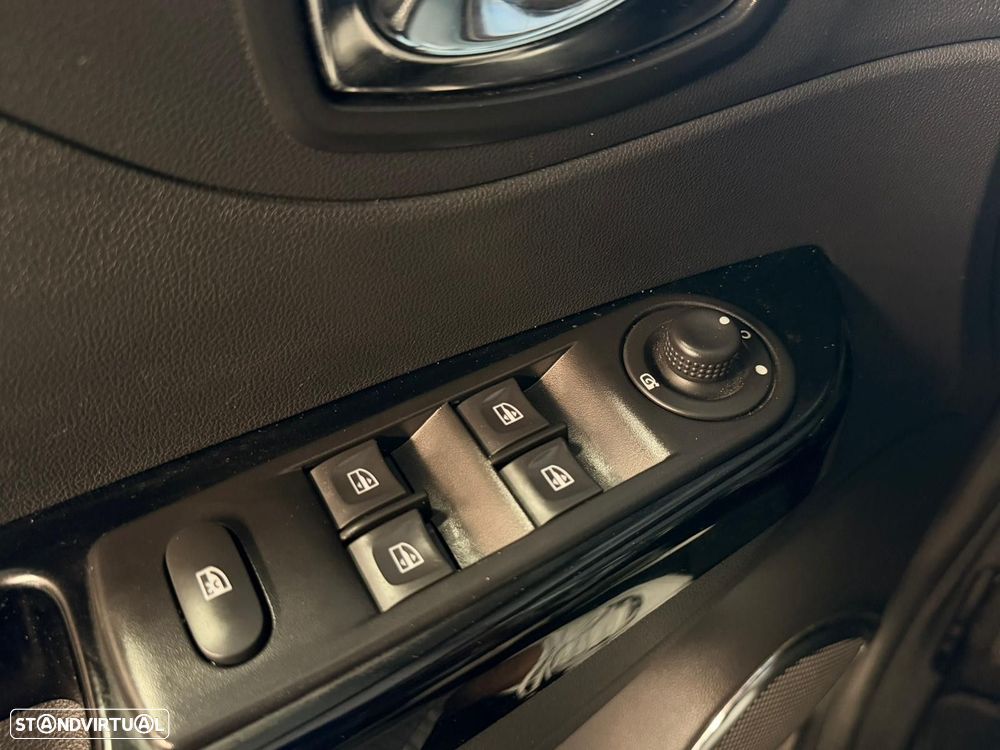 Renault Captur 0.9 TCE Exclusive - 21