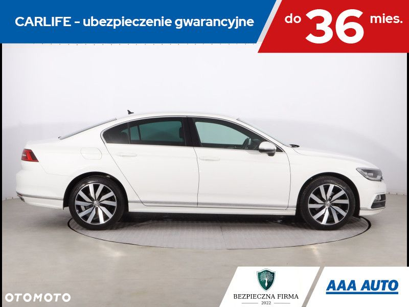 Volkswagen Passat - 7
