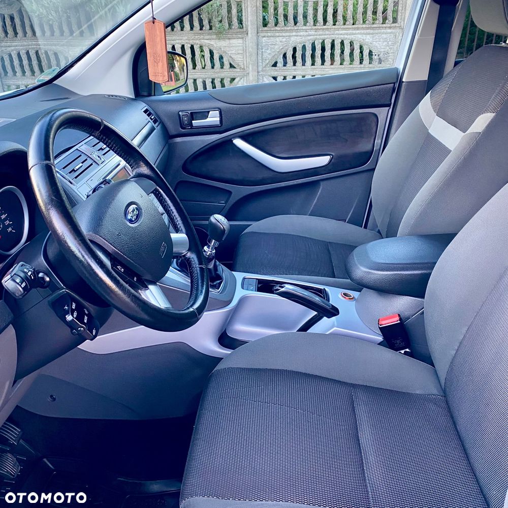 Ford Kuga 2.0 TDCi 2x4 Champions Edition - 14