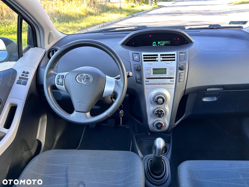 Toyota Yaris 1.33 Luna - 11