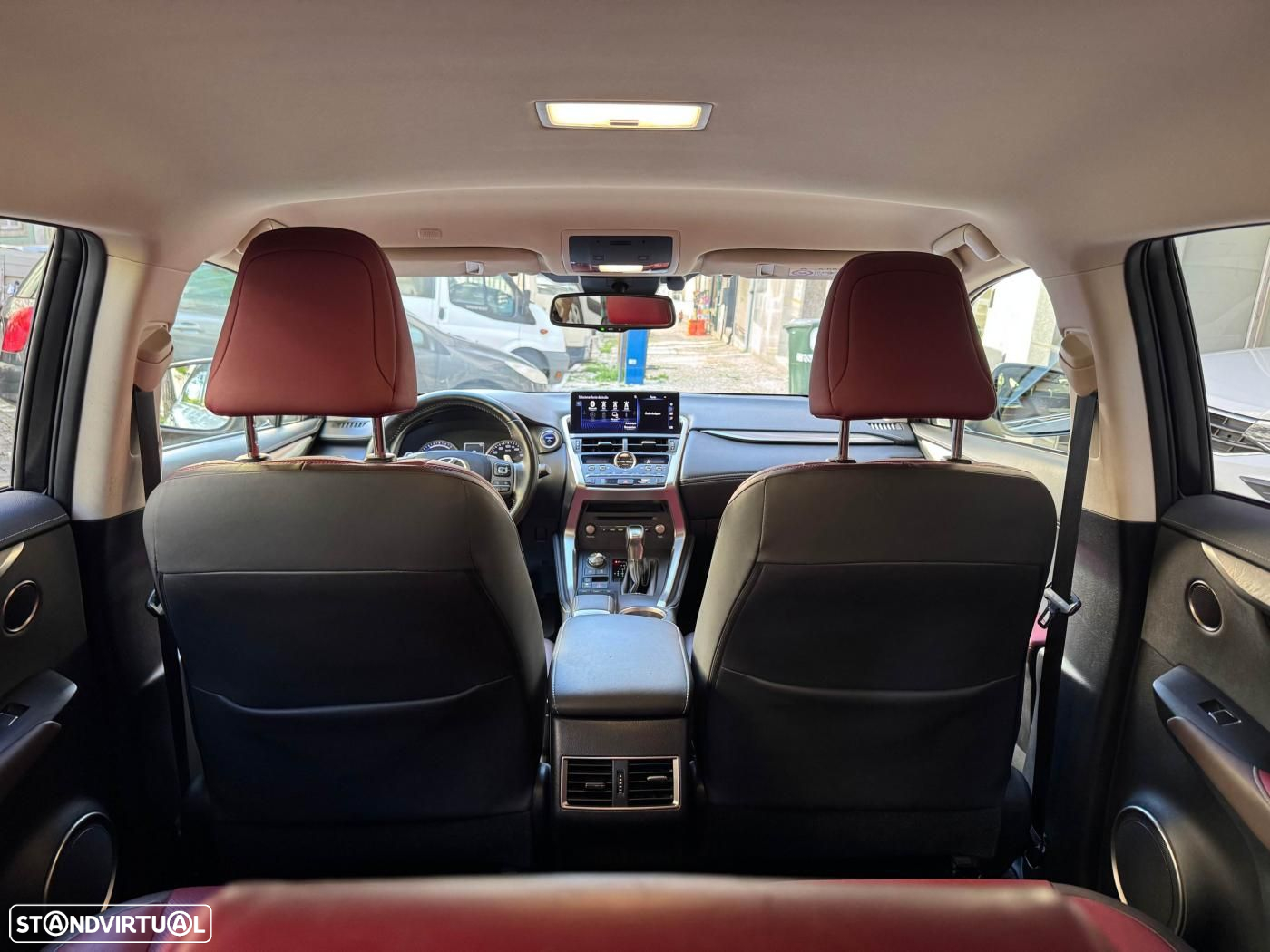 Lexus NX 300h Executive+ - 26