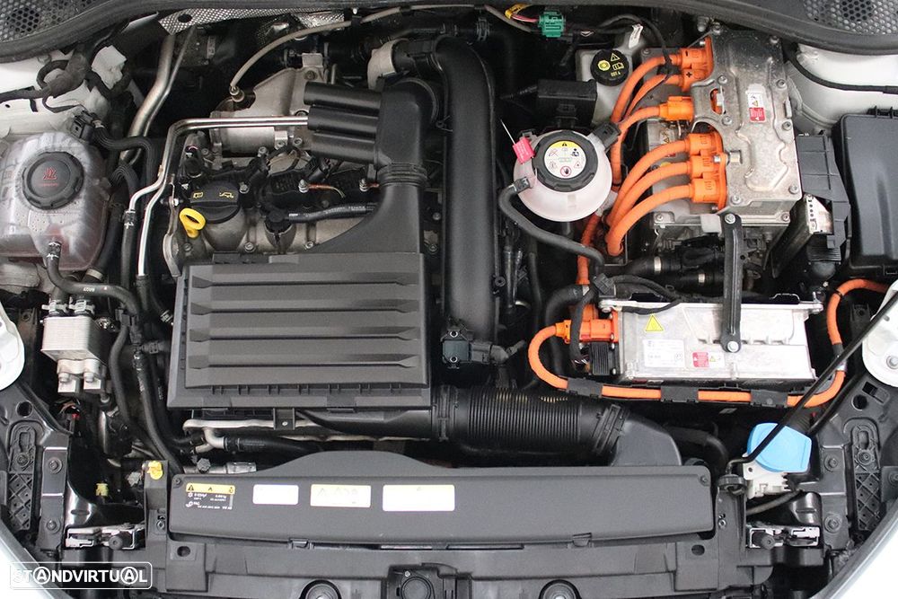 Cupra Leon ST 1.4 e-Hybrid MID DSG - 26