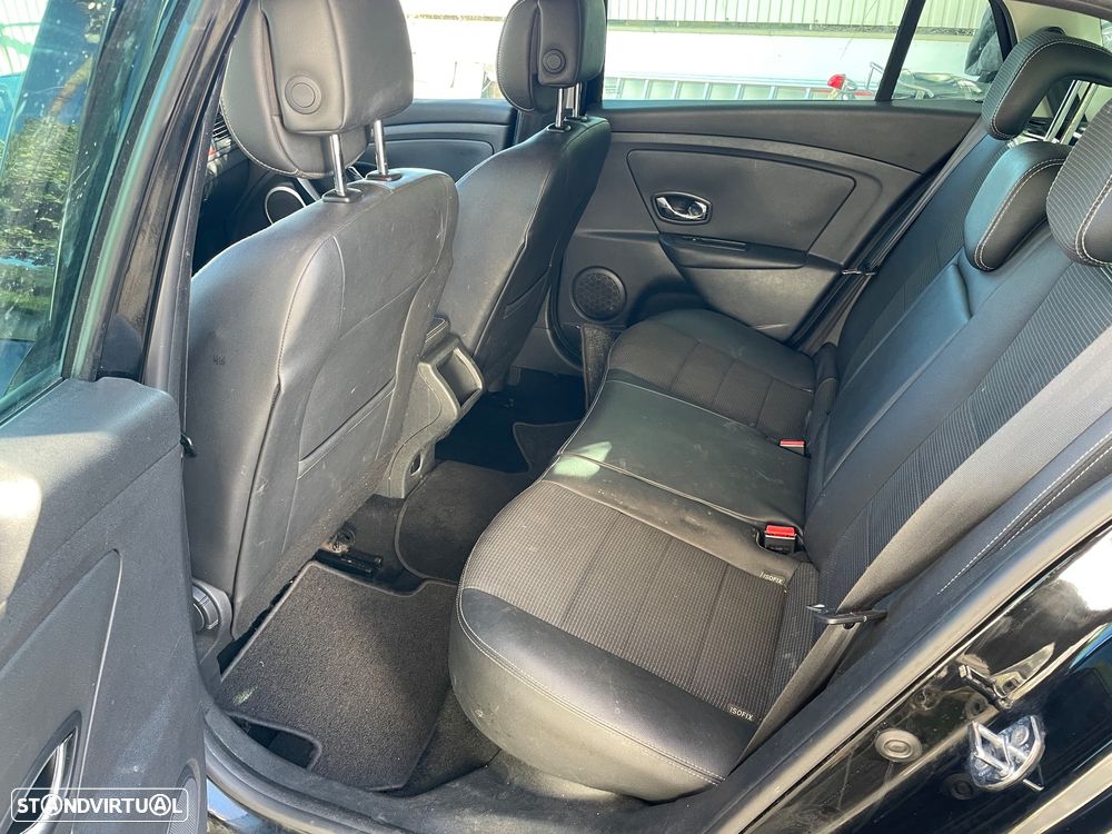 Renault Mégane Sport Tourer 1.6 dCi GT Line SS - 20