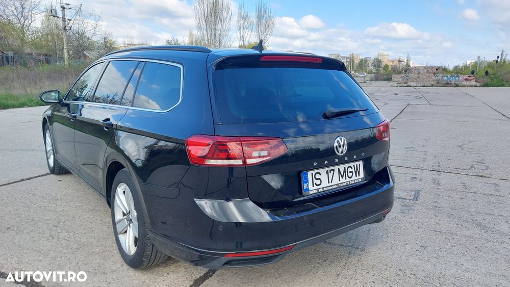 Volkswagen Passat 2.0 TDI SCR DSG Business - 13