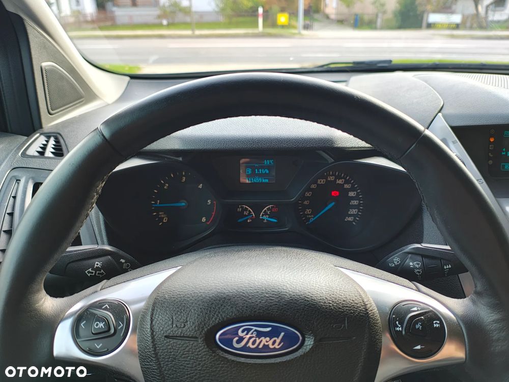 Ford Transit Connect - 8