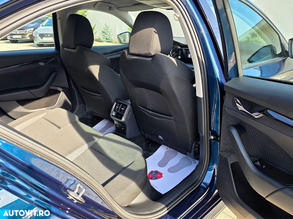 Skoda Octavia 2.0 TDI Ambition - 20