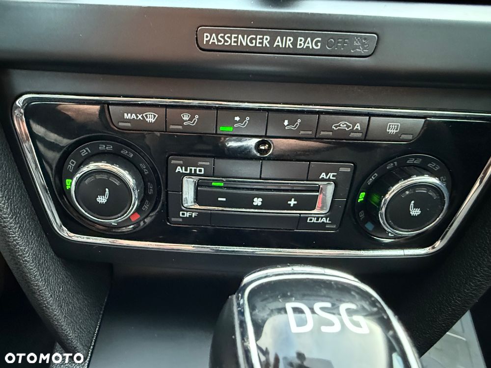 Skoda Superb 2.0 TDI DSG Exclusive - 19