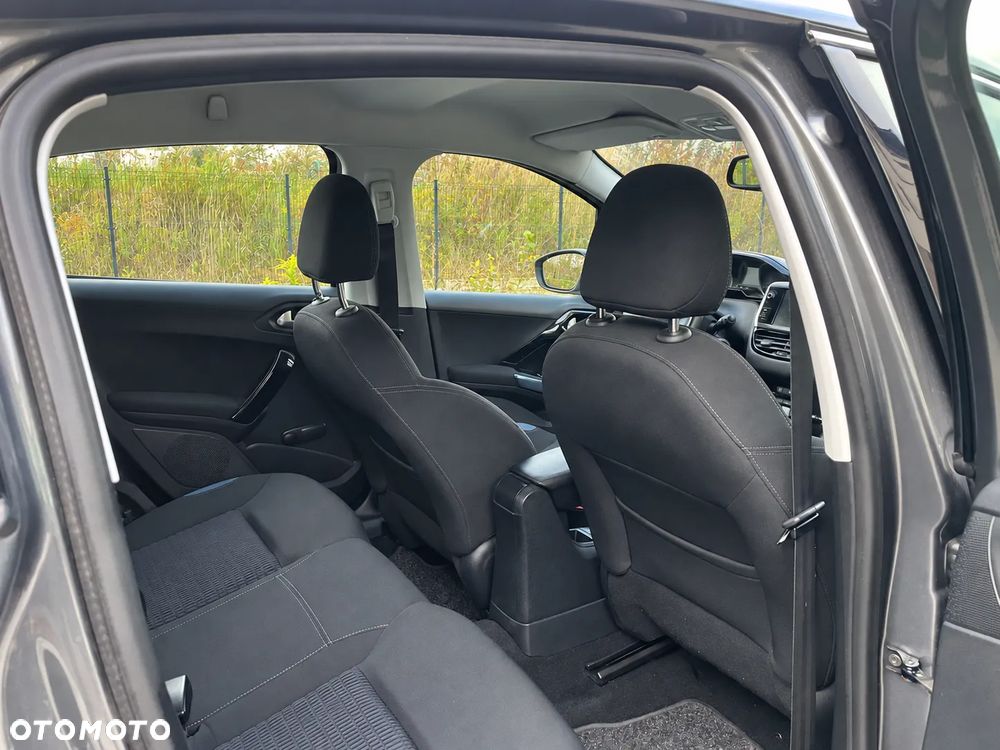 Peugeot 208 1.6 VTi Allure - 12