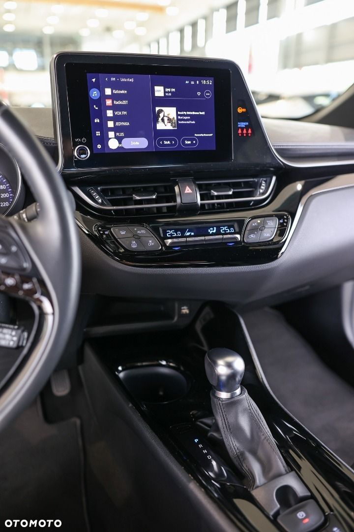 Toyota C-HR - 14