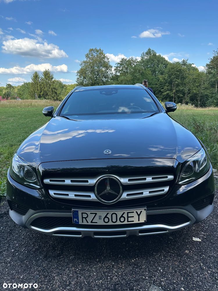 Mercedes-Benz Klasa E 220 d 4-Matic All-Terrain - 1