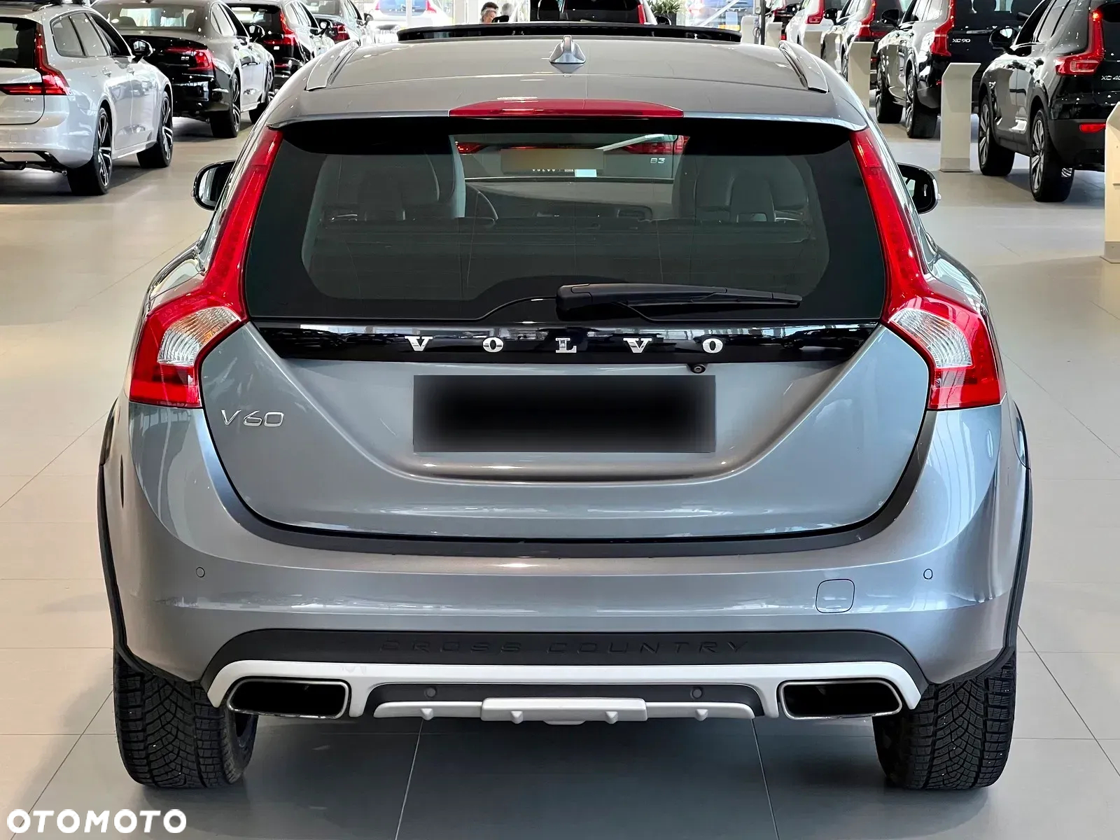 Volvo V60 Cross Country - 4