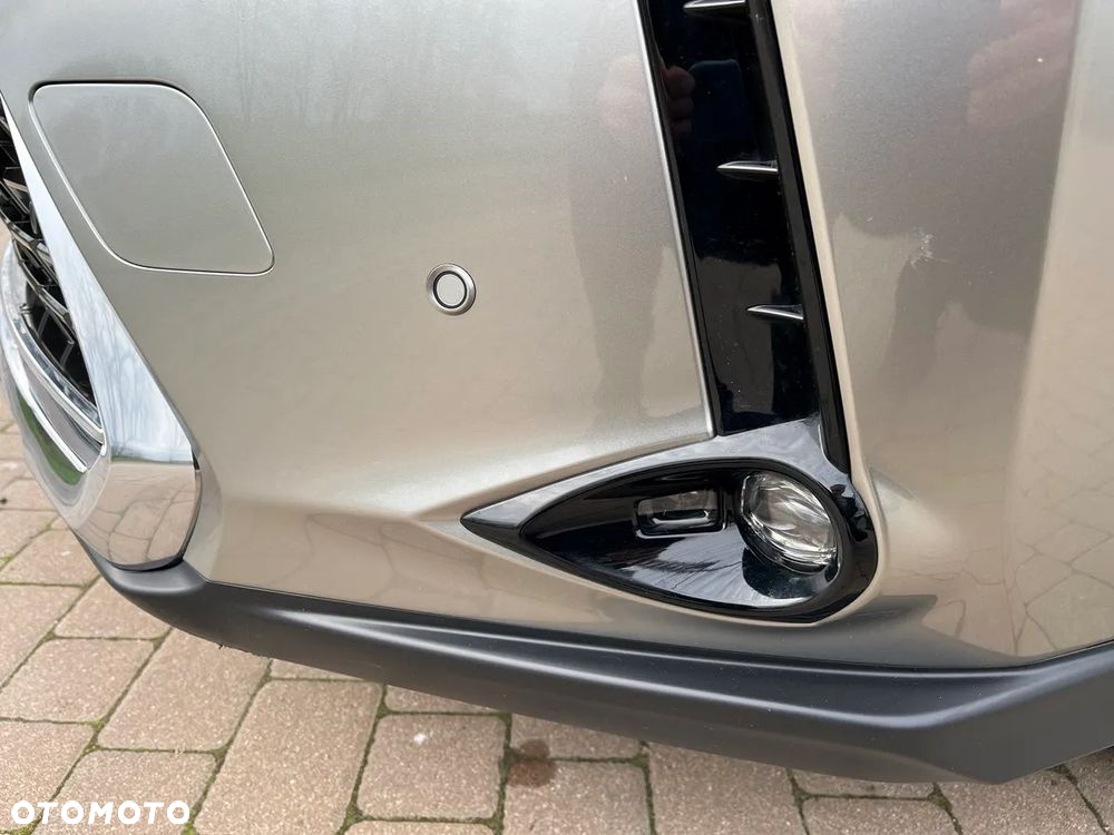Lexus UX 250h (E-FOUR) Executive Line - 9