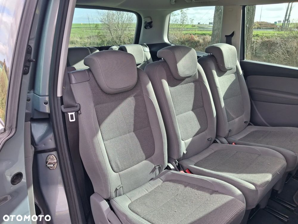 Volkswagen Sharan - 12