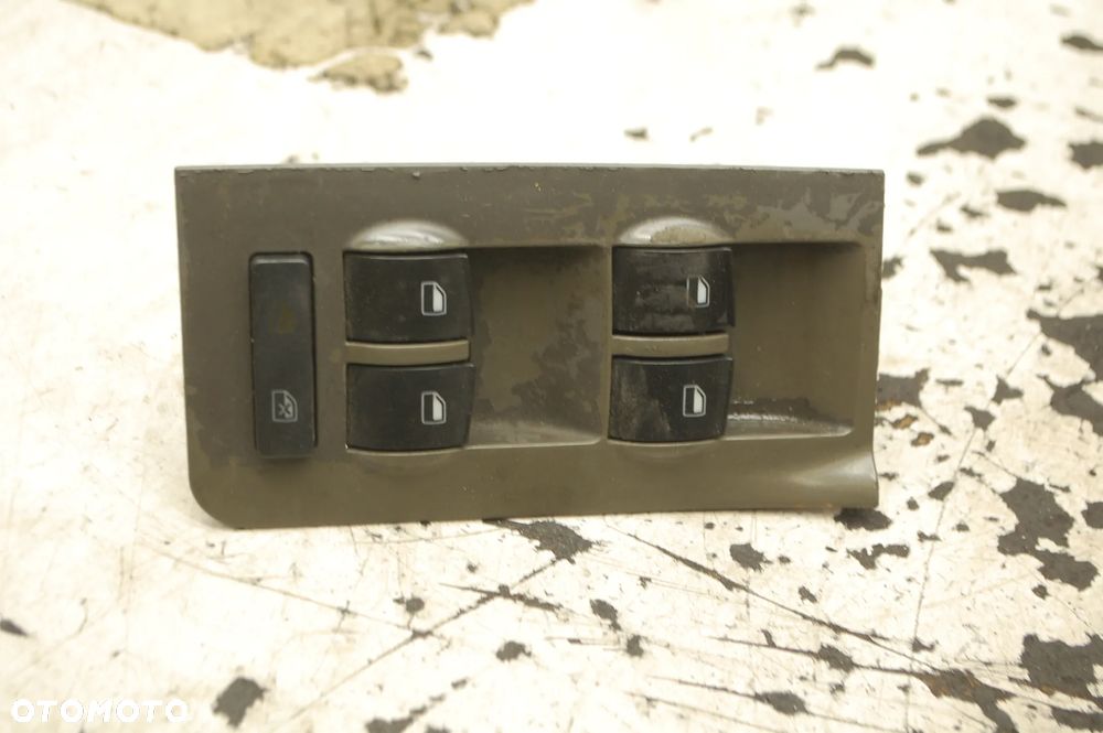 PRZEŁĄCZNIK SZYB PANEL LEWY PRZÓD KIEROWCY 4B0959851B AUDI A6 C5 - 1